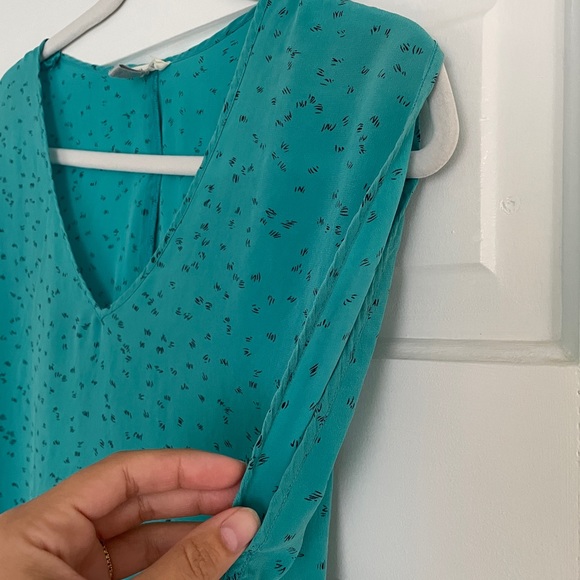 Beautiful silk top, S - Picture 2 of 9